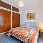 Cosy Remodeled In The Center Апартаменты