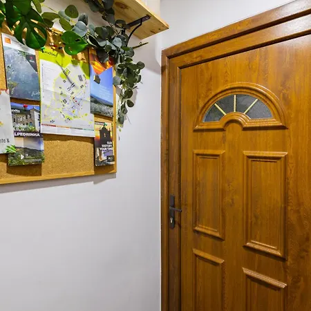 Cosy Remodeled In The Center דירה