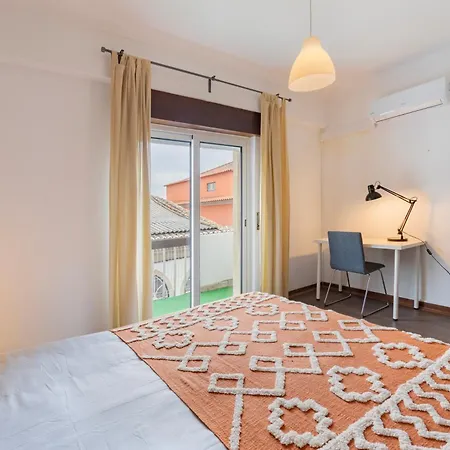 Apartamento Cosy Remodeled In The Center Fundão