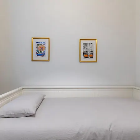 Cosy Remodeled In The Center
