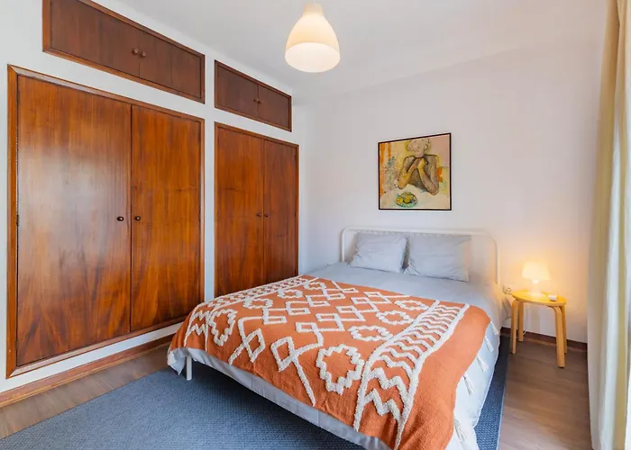 Cosy Remodeled In The Center Daire