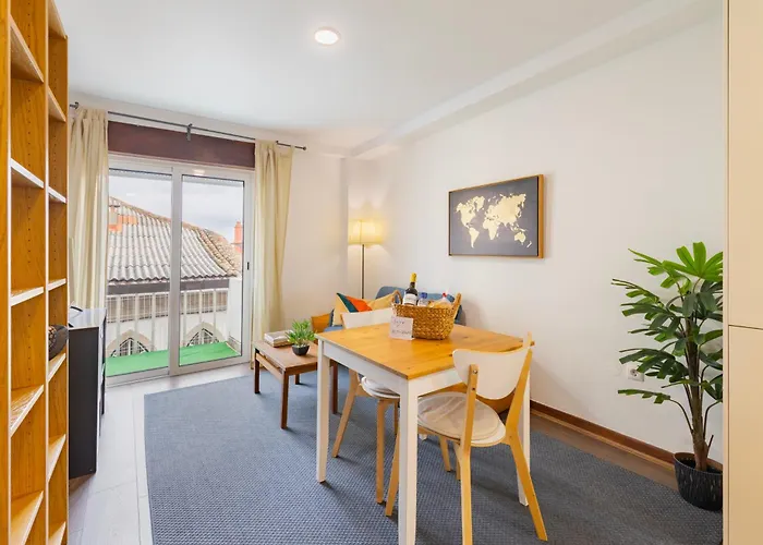 Cosy Remodeled In The Center Апартаменты *